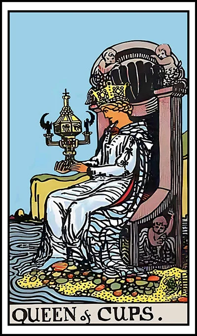 Karta Królowa Kielichów z talii Rider–Waite Tarot