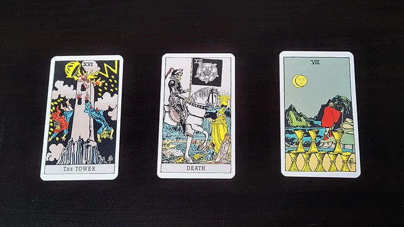 tarot karty zmian - wieża, śmierć, osiem kielichów